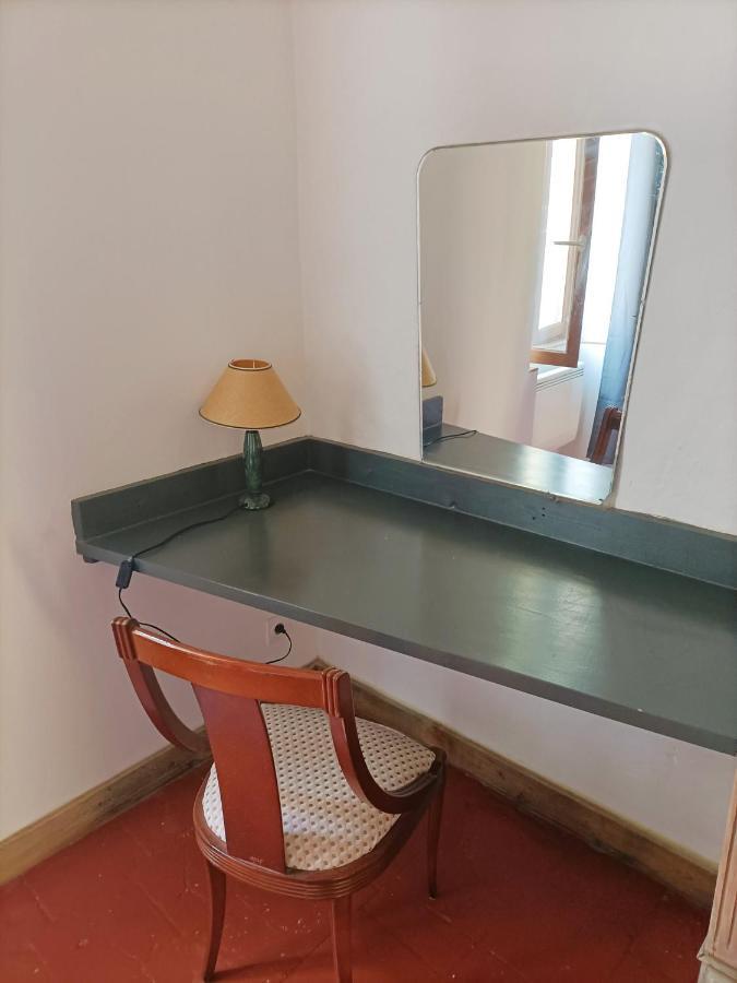T2 Duplex "Chez Evelyne" Apartman Remoulins Kültér fotó