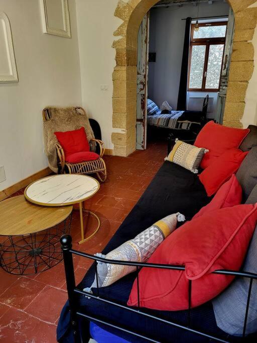 T2 Duplex "Chez Evelyne" Apartman Remoulins Kültér fotó