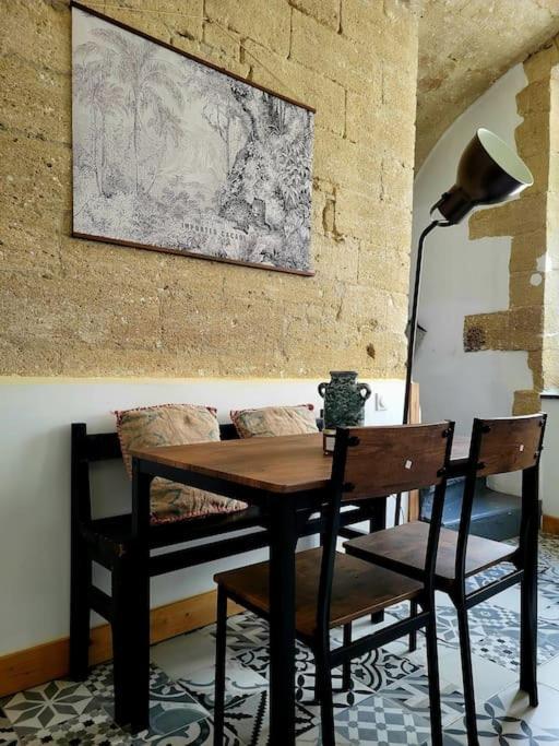 T2 Duplex "Chez Evelyne" Apartman Remoulins Kültér fotó